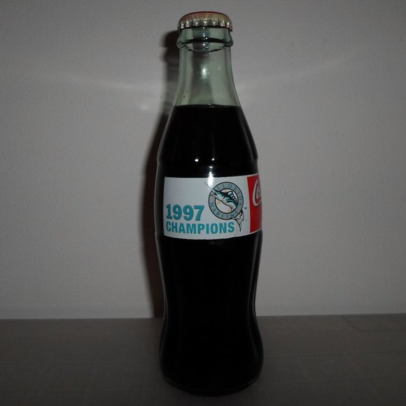 Florida Marlins 1997 Champions Coca-Cola Commemorative Bottle - Picture 1 of 4